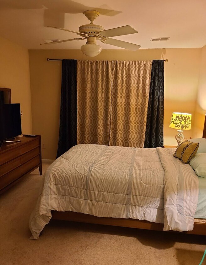 Primary Photo - 47085 Sorrel Dr
