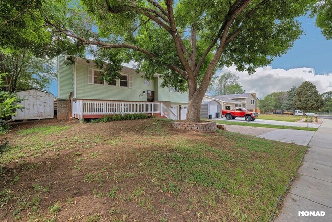 Foto del edificio - Spacious 4BR House in Colorado Springs