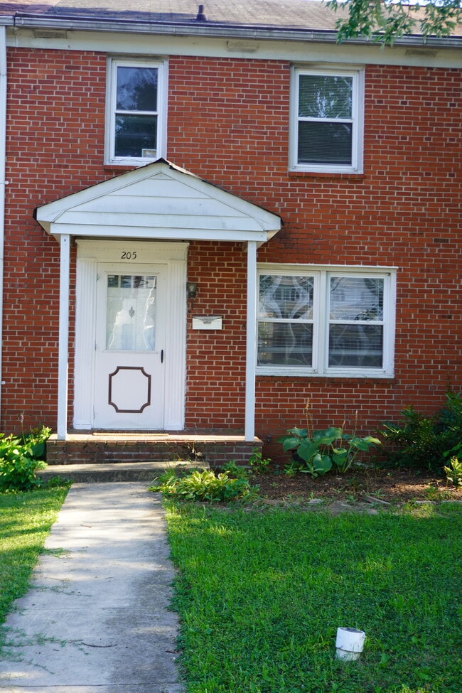 Building Photo - 205 Burke Ave