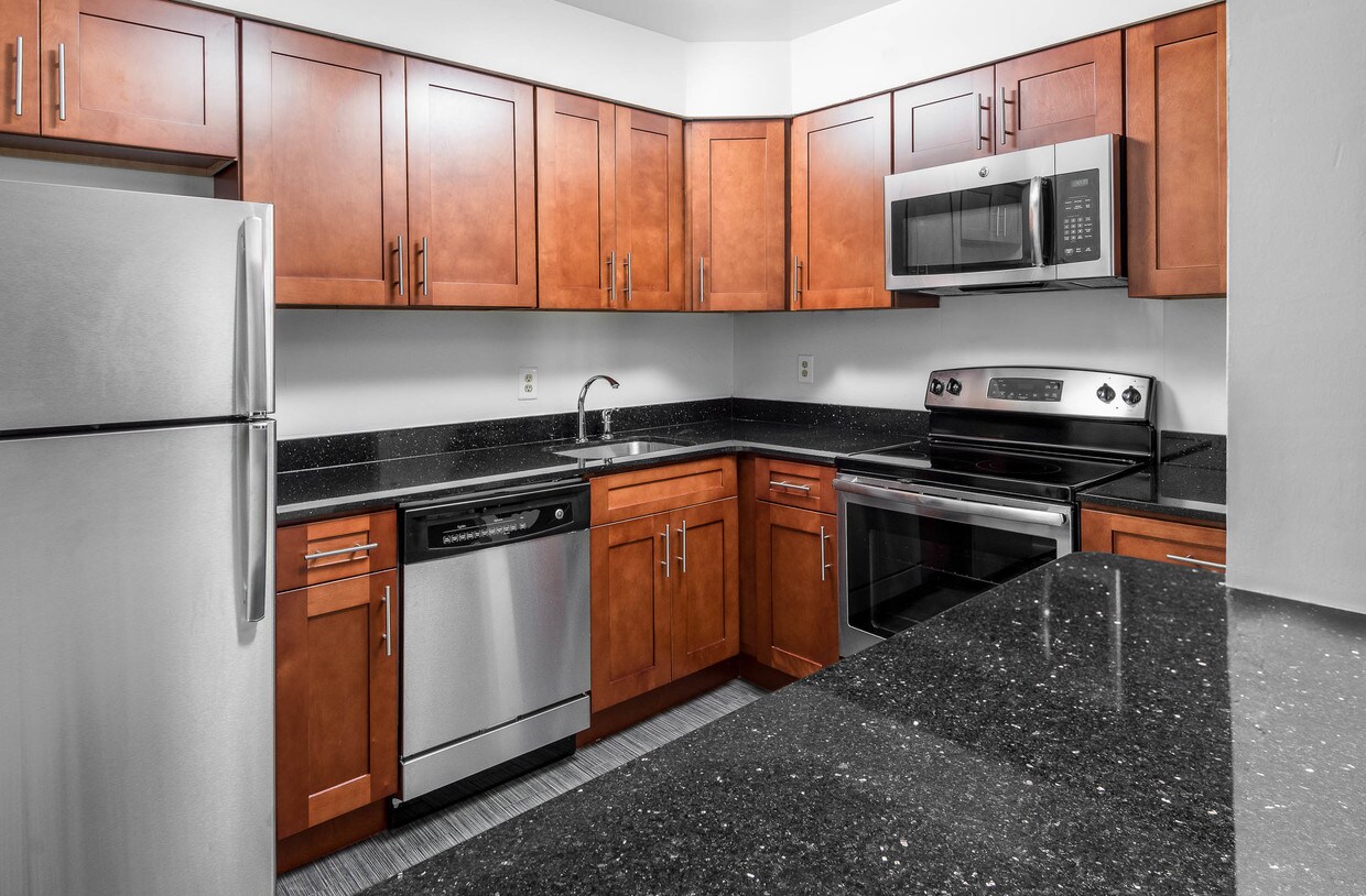 Royal Crest Apartments at 1802 Kuser Hamilton, NJ