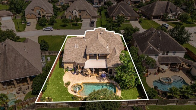 Building Photo - 25207 Summer Chase Dr