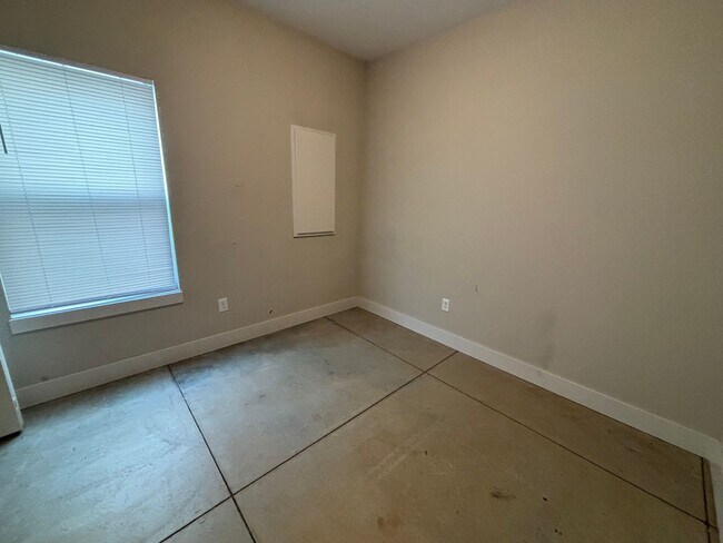 Foto del edificio - 8188/90 E 34th Ct S