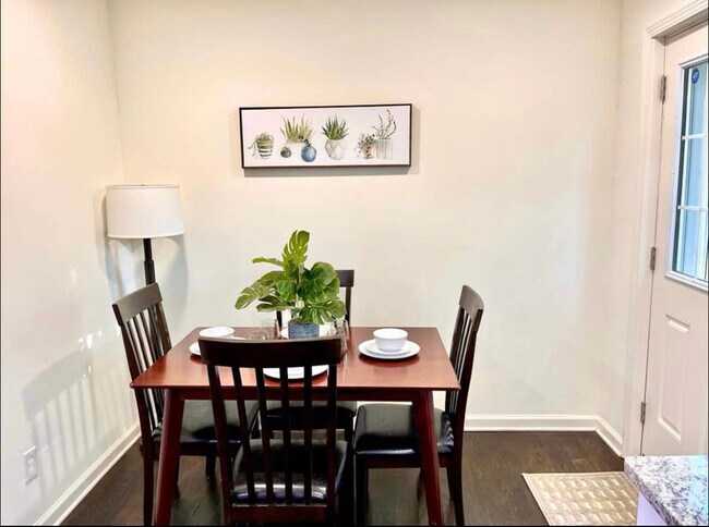 Dining Room - 1224 Jasper St SW