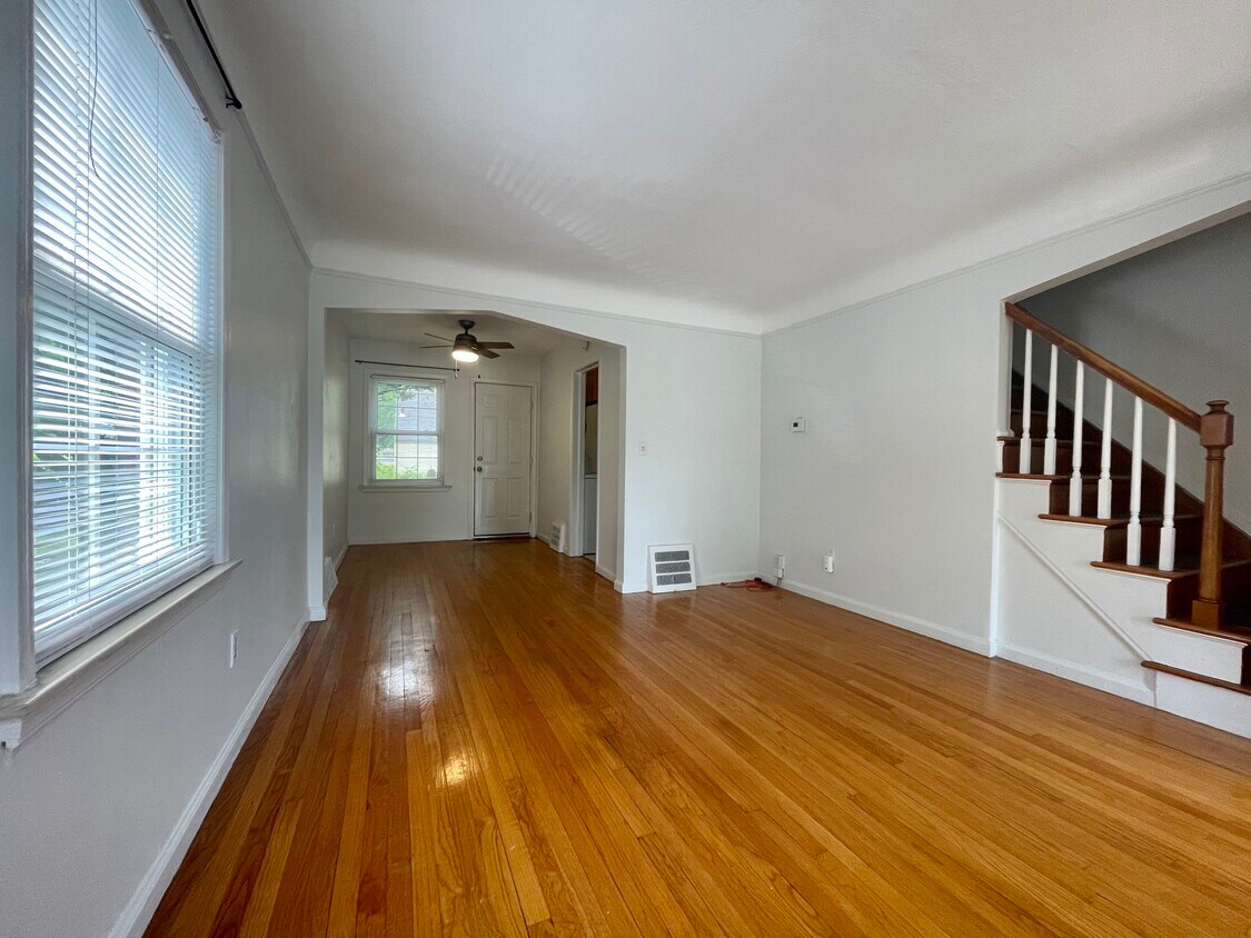 1612 E 4th St, Royal Oak, MI 48067 Townhome Rentals in Royal Oak MI