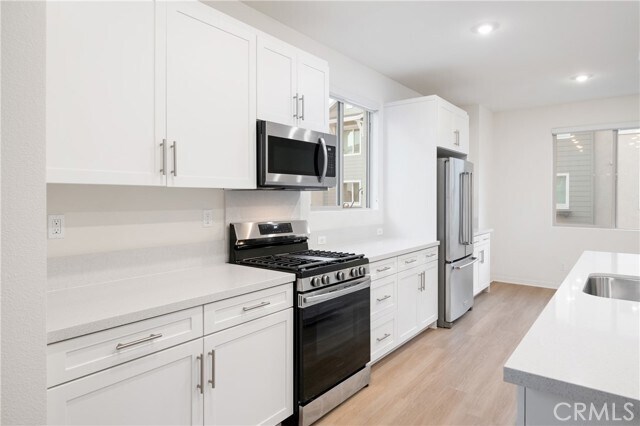 Building Photo - 32040 Paseo Vienta