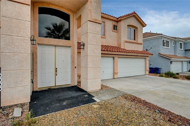 Building Photo - 6586 W Diablo Dr
