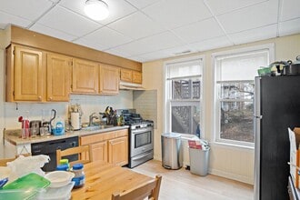 Building Photo - 847 Hemenway St