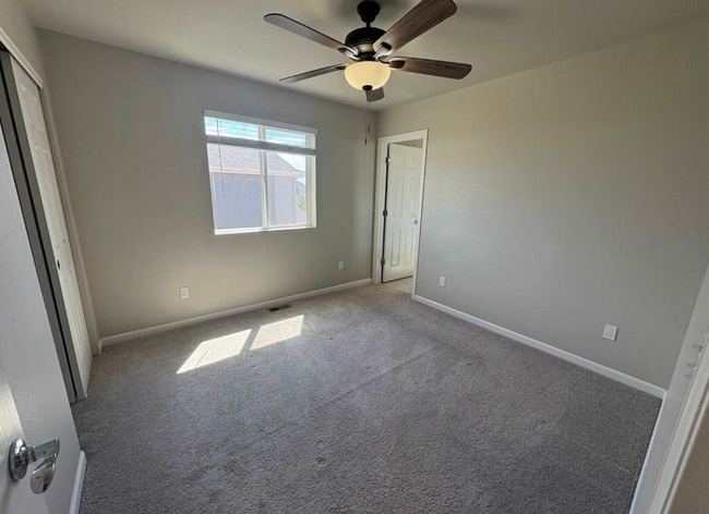 Foto del edificio - 11848 Olive St