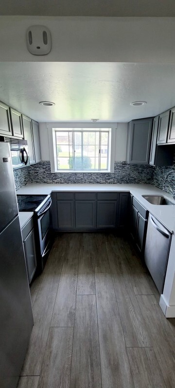 Building Photo - 11817 S Hidden Valley Dr