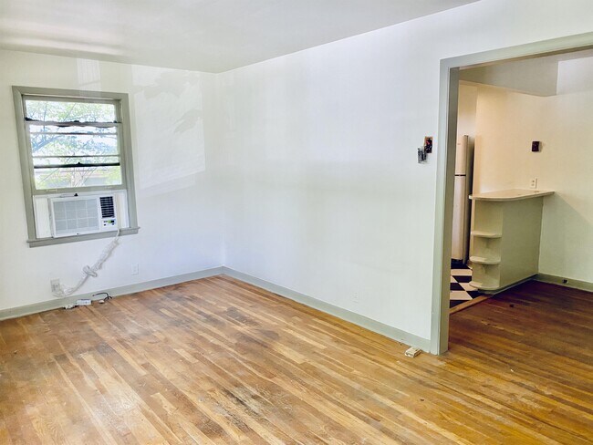 Foto del edificio - 3204 Blair Blvd
