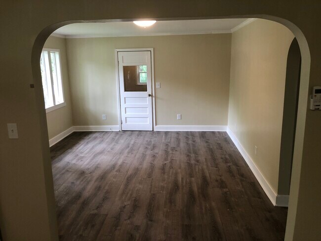 Foto del edificio - 144 Beech Hill Dr