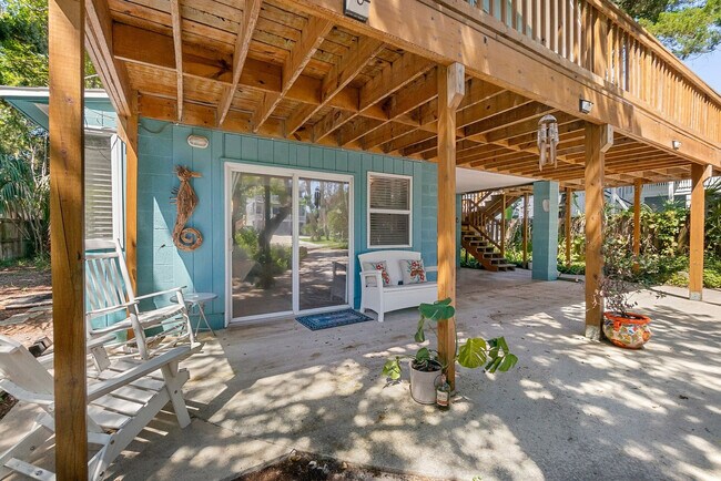 Building Photo - 152 Manresa Rd