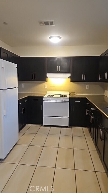 Foto del edificio - 812 E 76th Pl