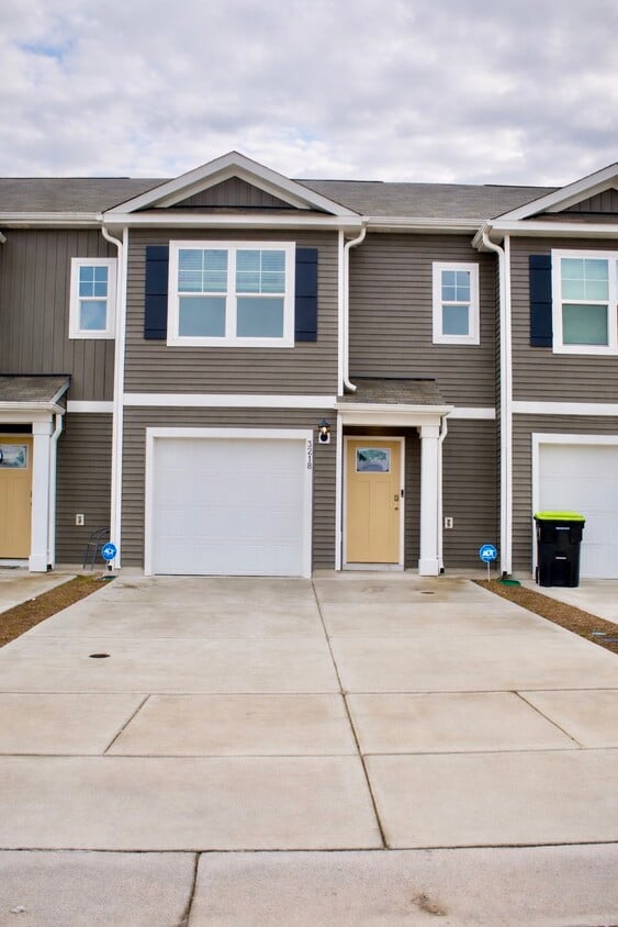 Photo - 3218 Lobelia Ln (Leland, NC)