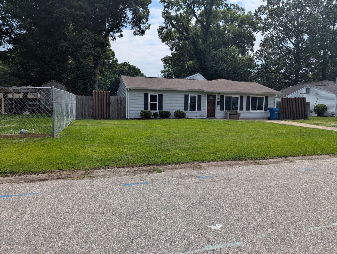 Foto principal - 328 Southgate Ave