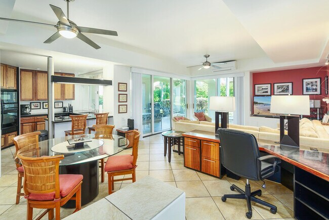 Building Photo - The Palms at Wailea 801