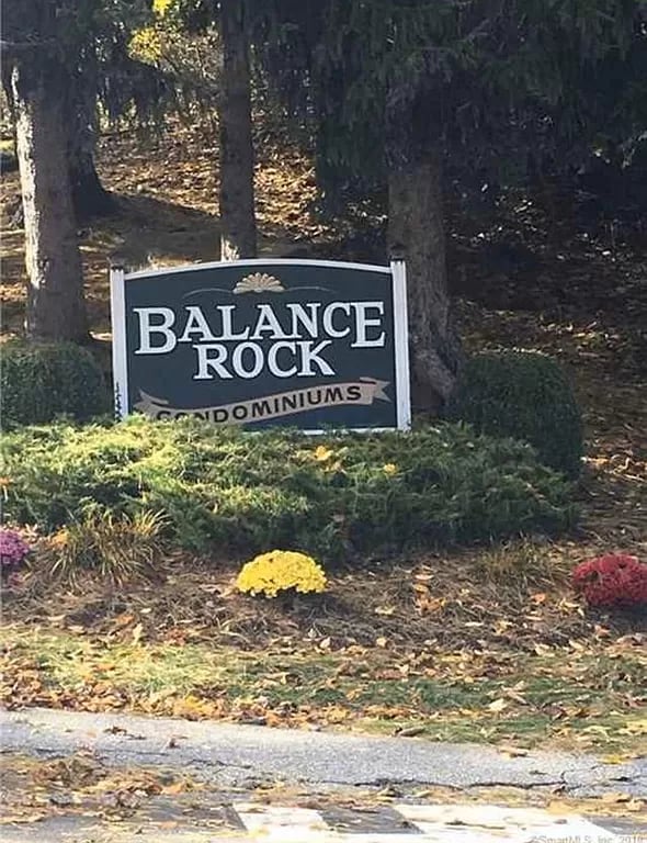 Building Photo - 79 Balance Rock Rd