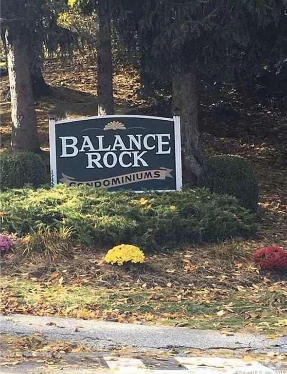 Building Photo - 79 Balance Rock Rd