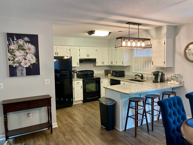 Kitchen - 215 Fox Run Rd