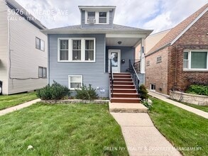 Building Photo - 5026 N Meade Ave
