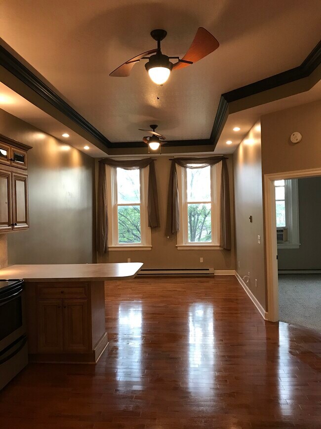 Foto del edificio - 57 S Main Street Apt 3