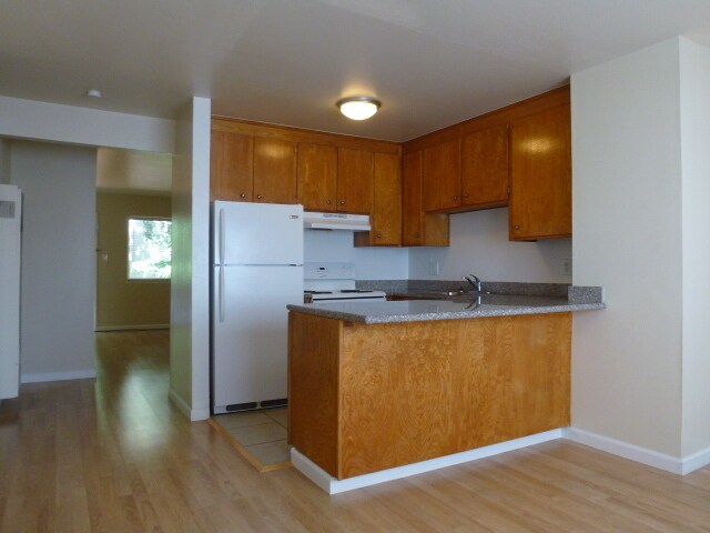 kitchen - 179 Haas Ave