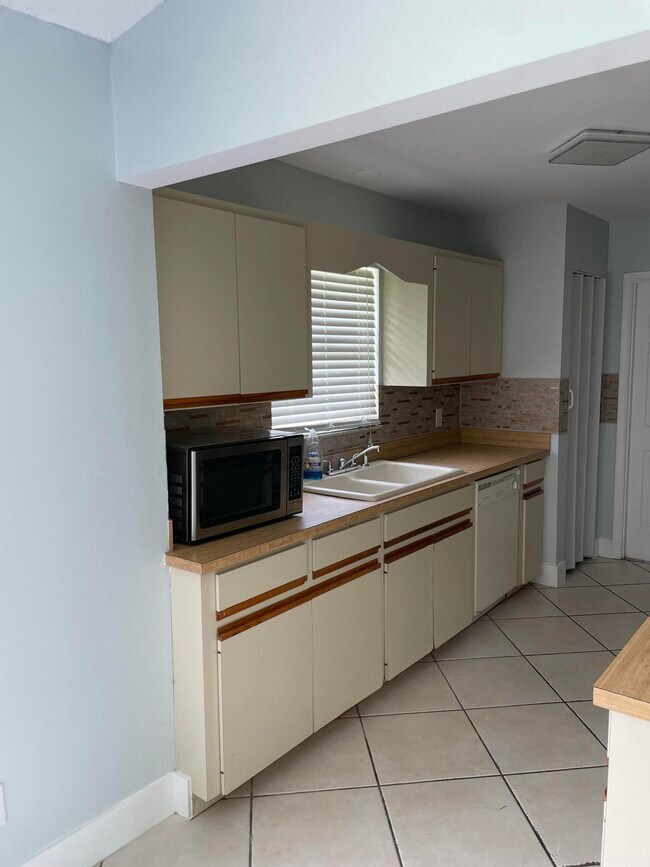 Foto del edificio - 13483 53rd Ct N