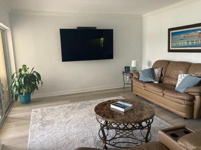Foto del edificio - 16913 Waterbend Dr