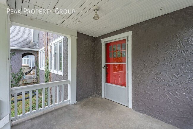 Building Photo - Welcome to 639 Probasco! Available Fall 2025!
