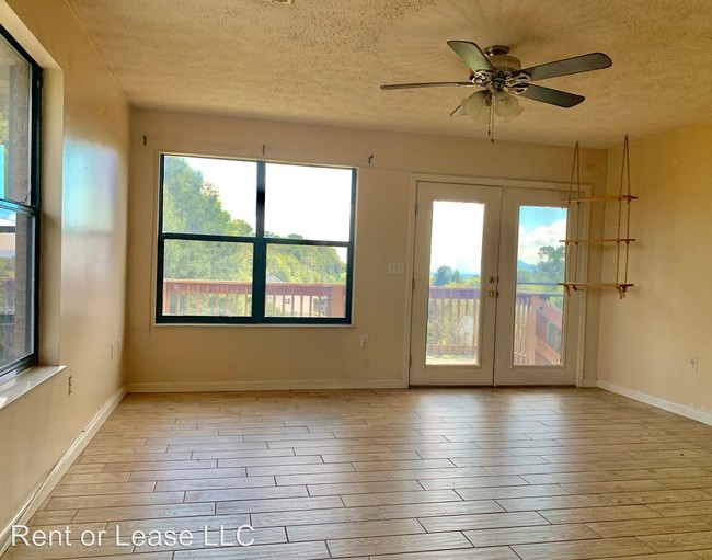 Building Photo - 2 br, 2 bath Apartment - 2709 Roberts Road