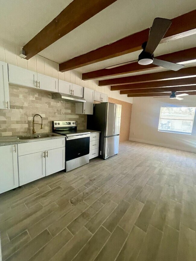 Foto del edificio - 1216 E 138th Ave