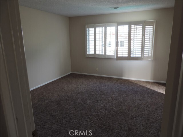 Foto del edificio - 1451 N Shaffer St