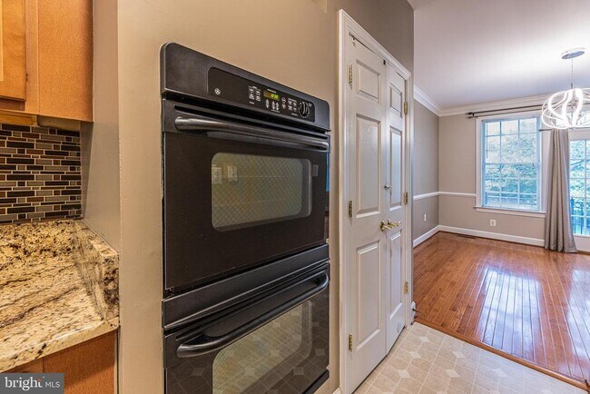 Foto del edificio - 117 Herndon Mill Cir