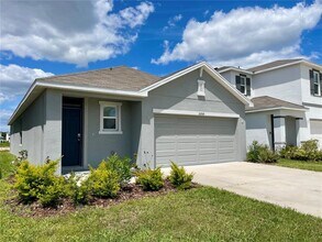 Building Photo - 35759 Sunflower Hl Dr