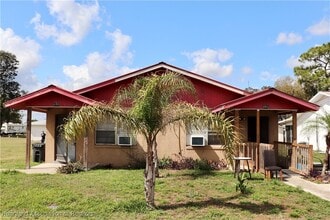 Building Photo - 1165 Memorial Dr