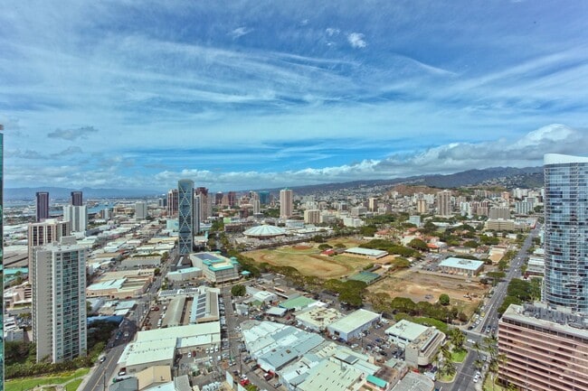 Foto del edificio - Convenient Luxury Living!! WELCOME TO WAIH...