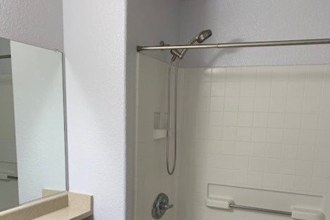 Foto del edificio - 5201 Laguna Oaks Dr