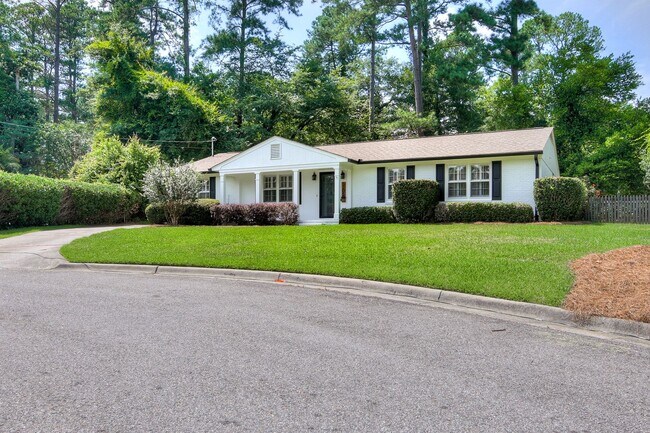Foto del edificio - Beautiful Ranch in Montclair!