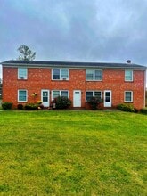 Building Photo - 123 Holly Hill St