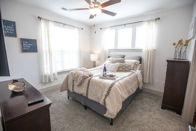 Building Photo - Berkmar Landing Apartments