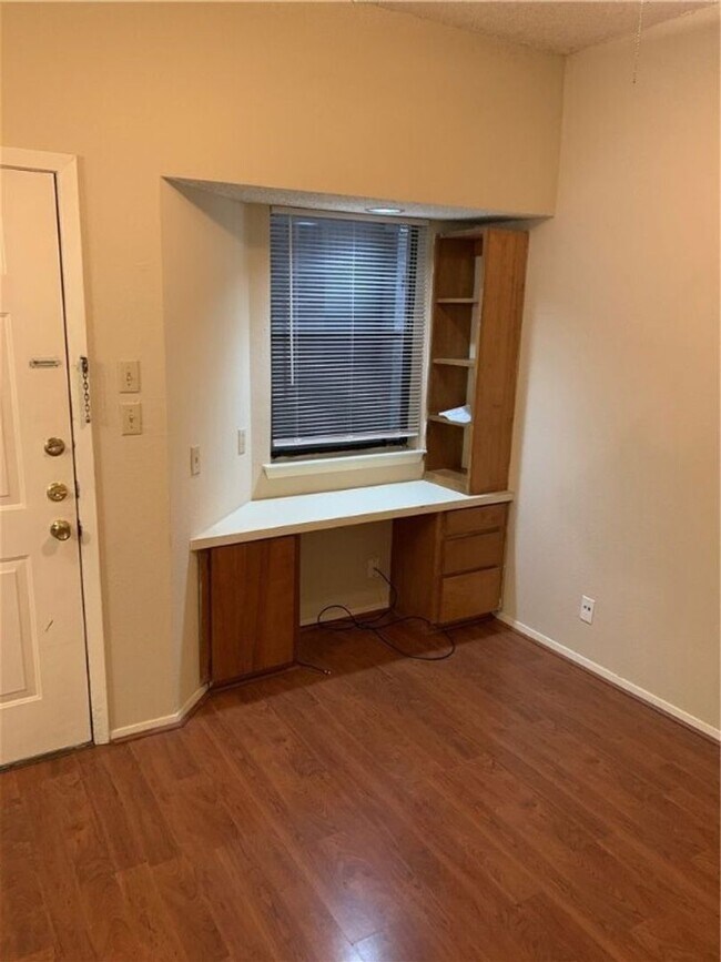 Building Photo - Sublease for North Campus Lease Available ...
