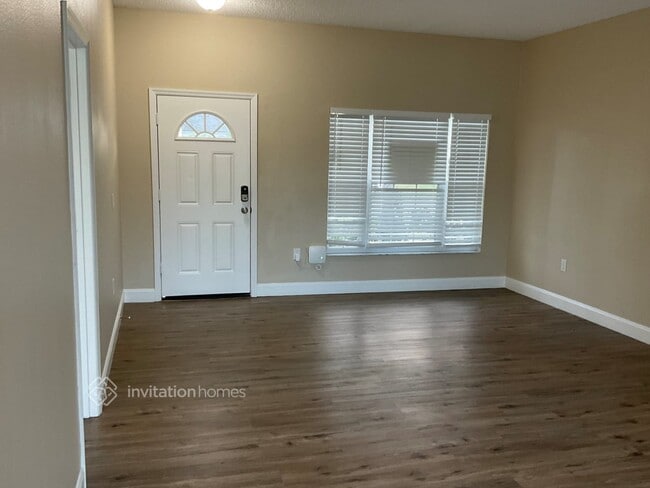 Building Photo - 407 Acacia Tree Way