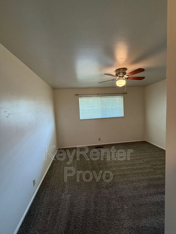 Building Photo - 690 S 500 E
