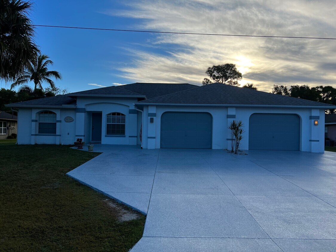 5835 Littlestone Ct, North Fort Myers, FL 33903 House Rental in North