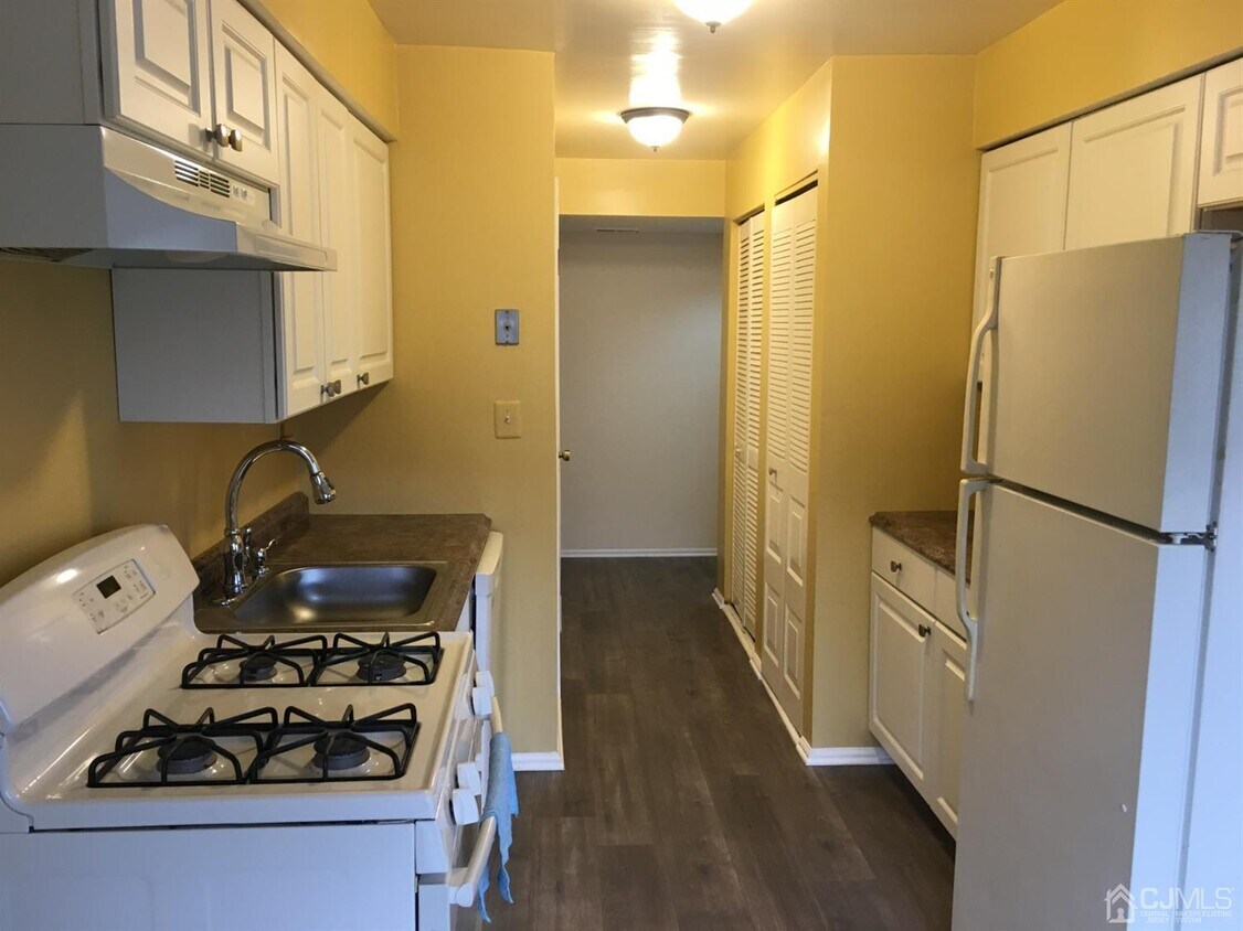 Foto principal - 710 Peach St