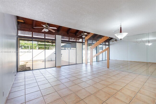 Building Photo - 1705 SW 131st Pl Cir S