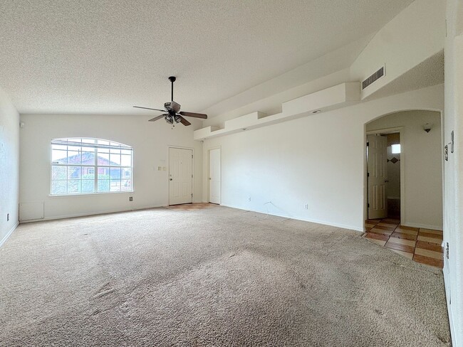 Foto del edificio - East El Paso 3 bed Refrig A/C