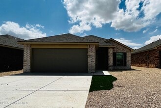 Building Photo - 2109 N Avenue L