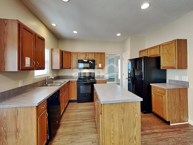 Foto del edificio - 2888 Shadow Brook Ct NW