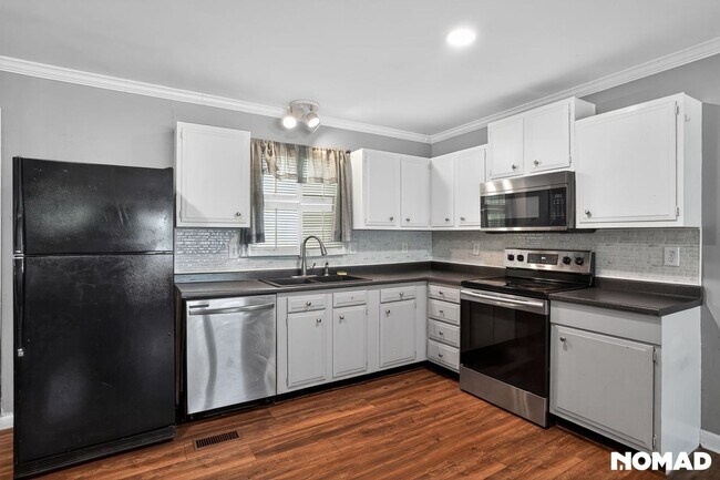 Foto del edificio - 1230 Trent Blvd
